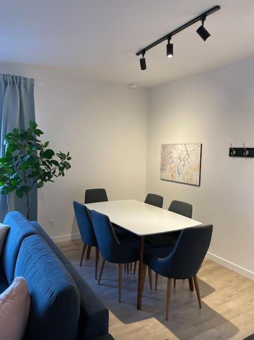 871 Shefford Suite 207 3Chambres ブロモン エクステリア 写真